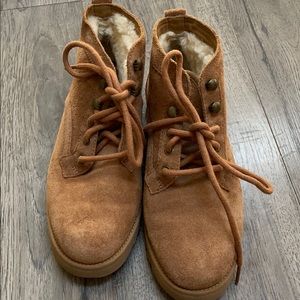 Discontinued Bethany chukka UGG ankle bootie